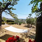 Le Terrazze بيرودجا