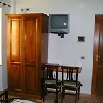 Le Terrazze بيرودجا